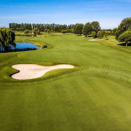 Living At Golf Club