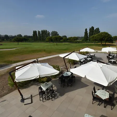 Living At Golf Club